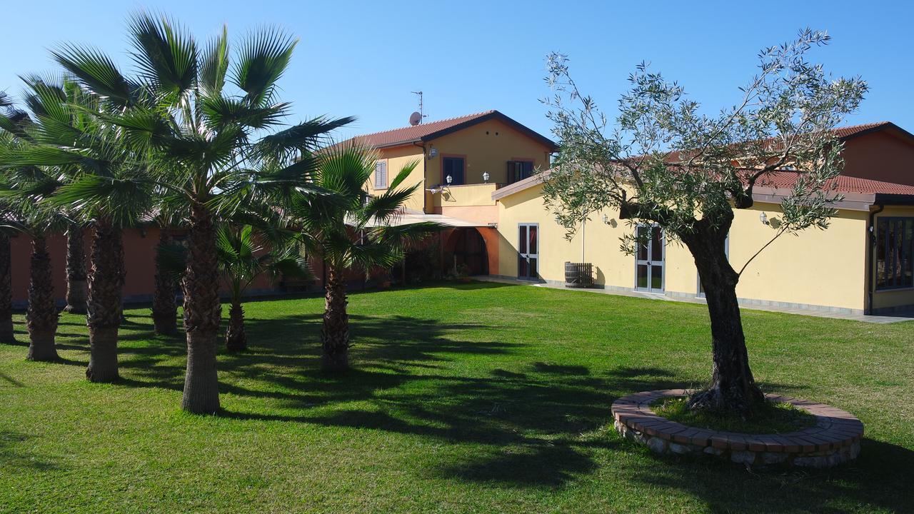 Agriturismo Masseria I Risi Guest House Sant'Eufemia Lamezia Exterior photo